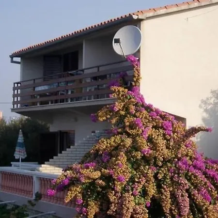 Villa Ibis 3*