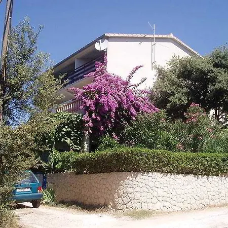 Villa Ibis Hotell 3*